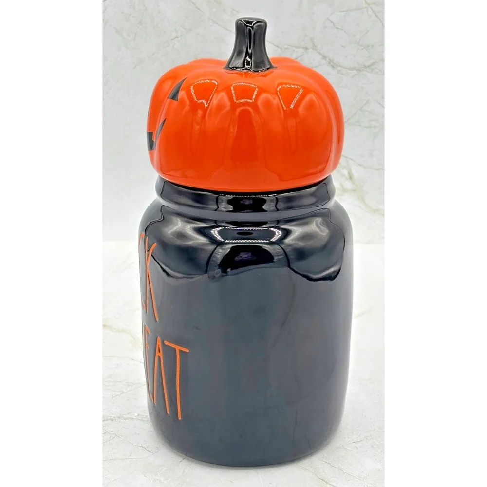 Rae Dunn TRICK OR TREAT Black Ceramic Canister Lid‎ Pumpkin Topper New Halloween